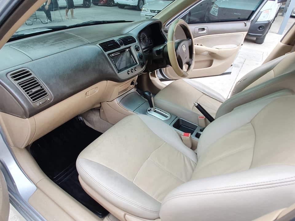 Honda Civic ES (Dimension) โฉม ตาเหยี่ยว ปี 2004 สีเงิน (รูปที่ 7)