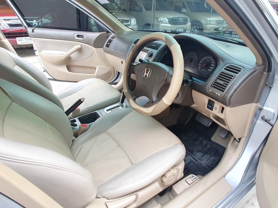 Honda Civic ES (Dimension) โฉม ตาเหยี่ยว ปี 2004 สีเงิน (รูปที่ 6)