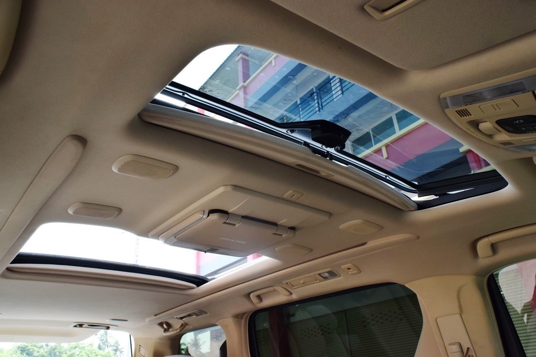 Toyota Alphard ปี 2013 สีขาว (รูปที่ 9)