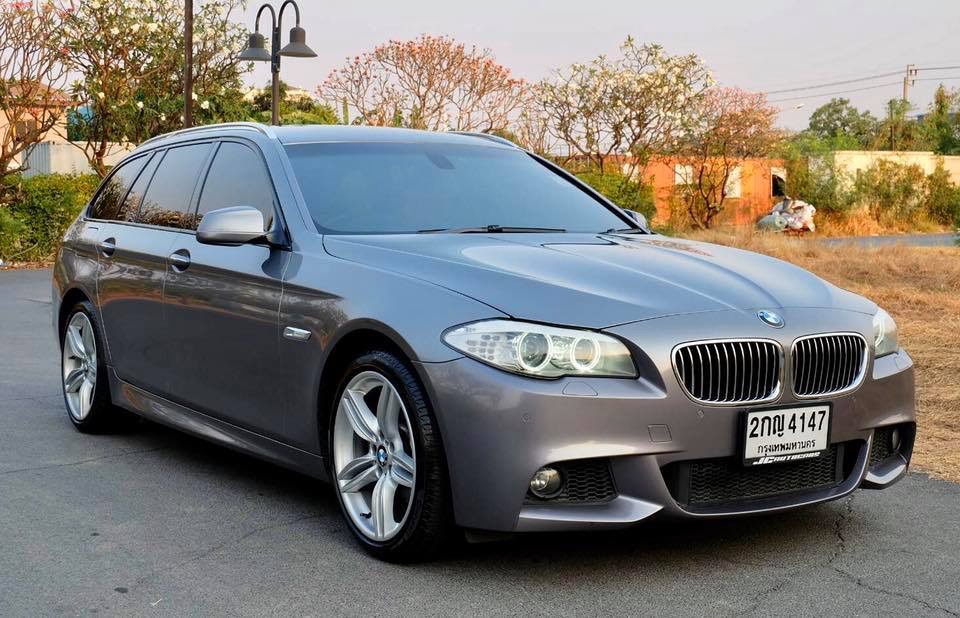 BMW 5 Series F11 520i (Wagon) ปี 2012 สีเทา (รูปที่ 2)