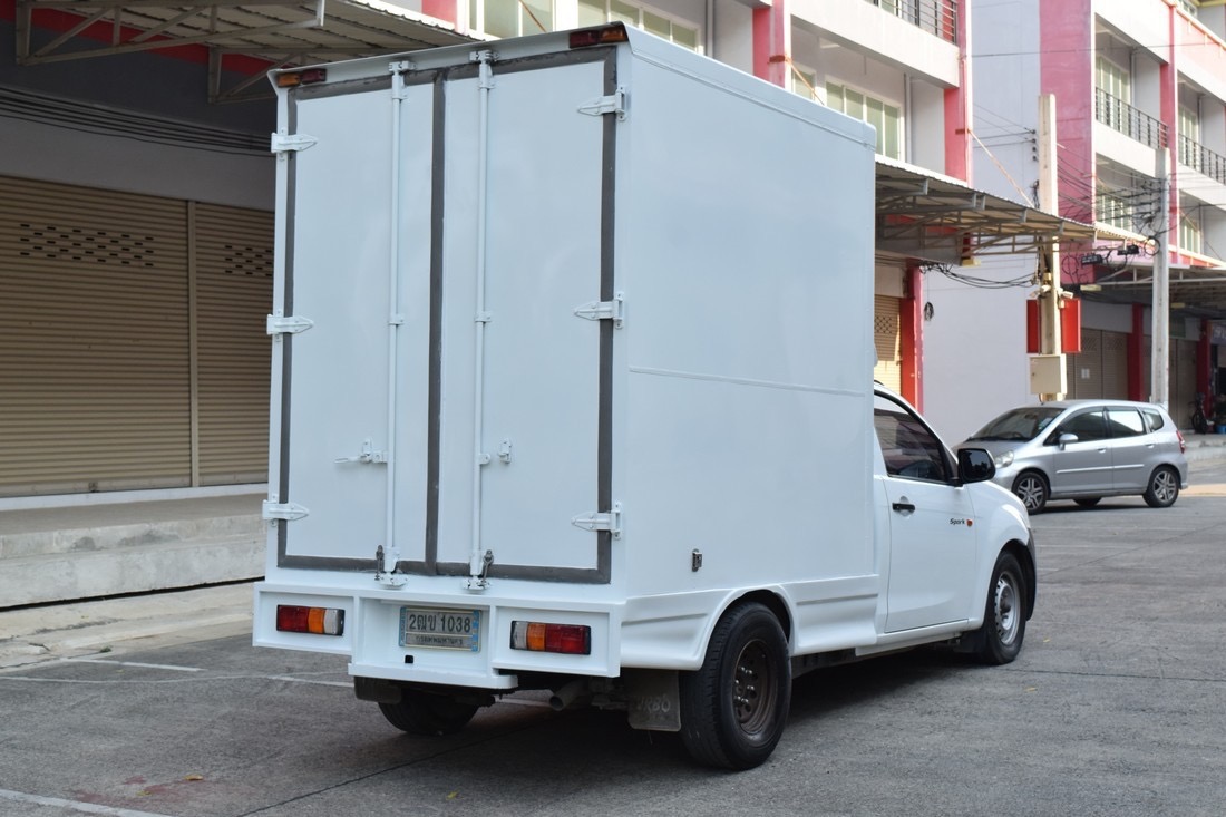 Isuzu D-Max Spark ปี 2017 สีขาว (รูปที่ 4)