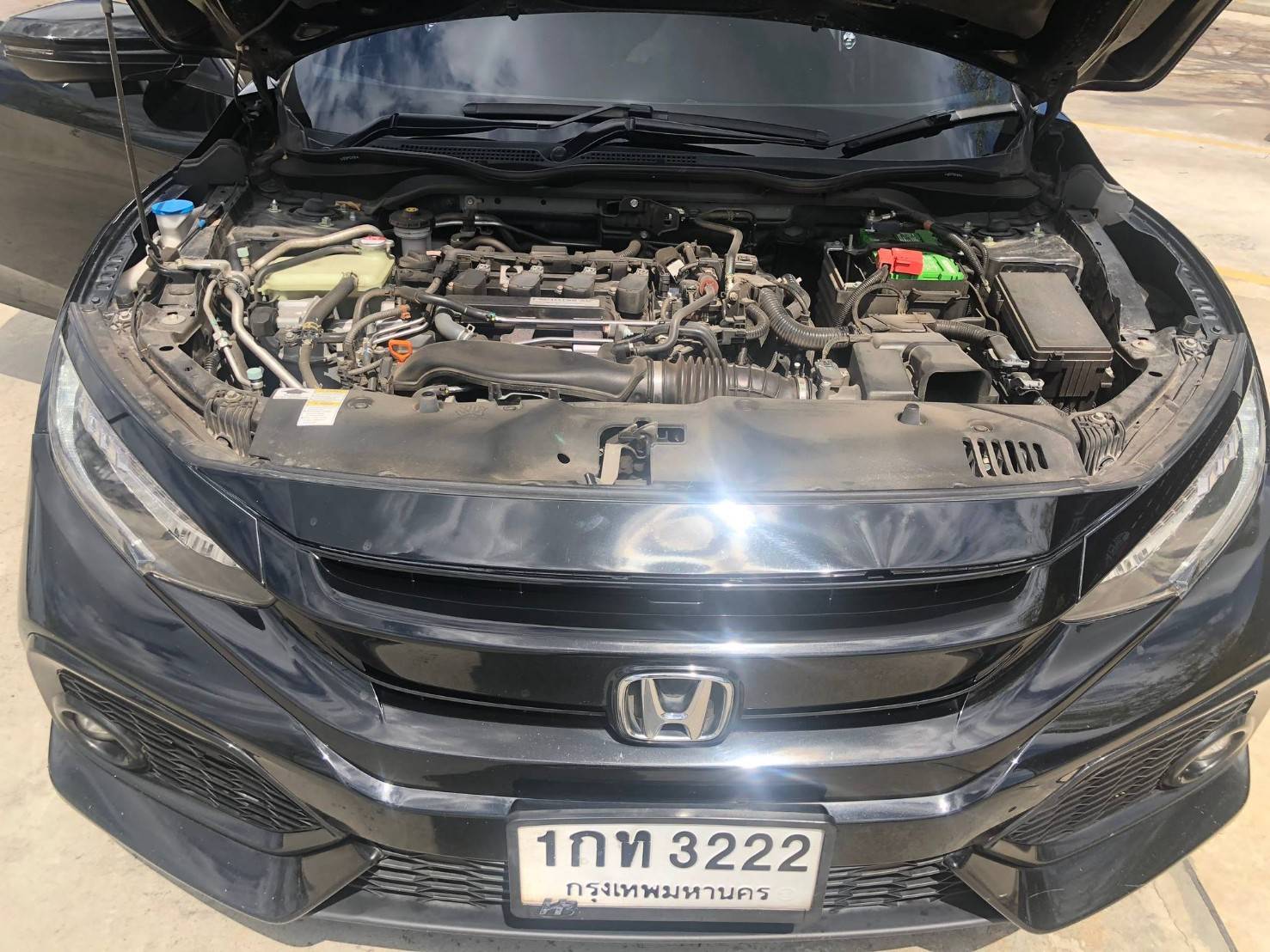 Honda Civic FC โฉม 4 ประตู ปี 2017 สีดำ (รูปที่ 6)