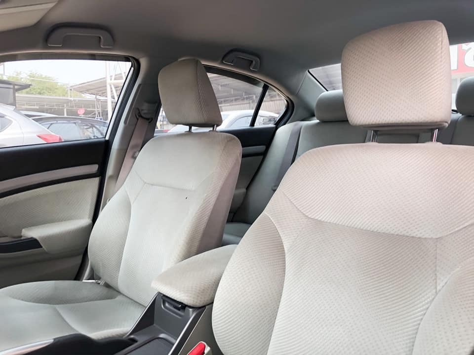 Honda Civic FB ปี 2012 สีขาว (รูปที่ 12)