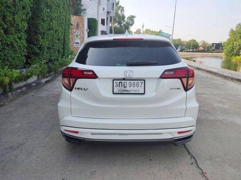 Honda HR-V ปี 2015 สีขาว (รูปที่ 6)