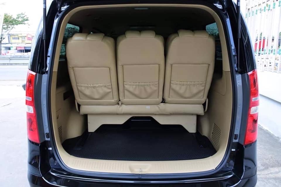 Hyundai H-1 ปี 2015 สีดำ (รูปที่ 6)