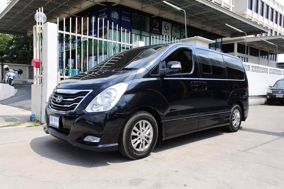Hyundai H-1 ปี 2015 สีดำ