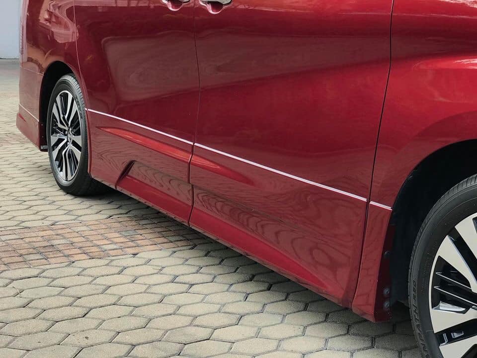 Toyota Vellfire ปี 2018 สีแดง (รูปที่ 8)