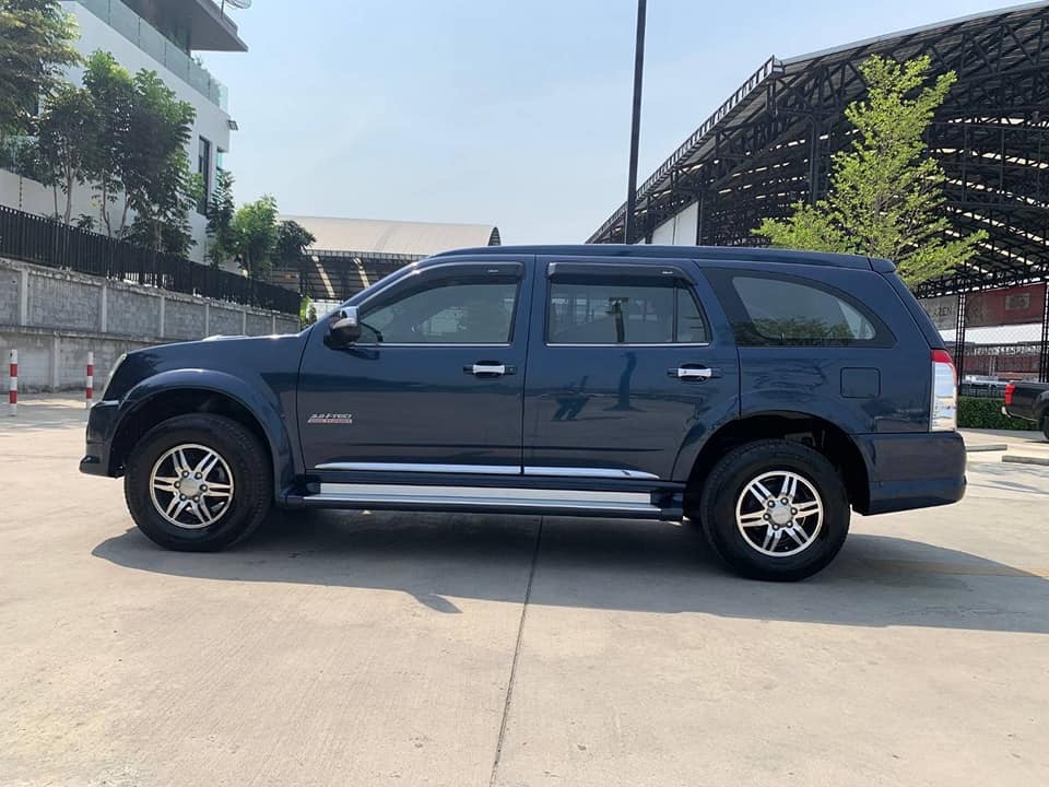 Isuzu MU-7 ปี 2010 สีน้ำเงิน (รูปที่ 3)