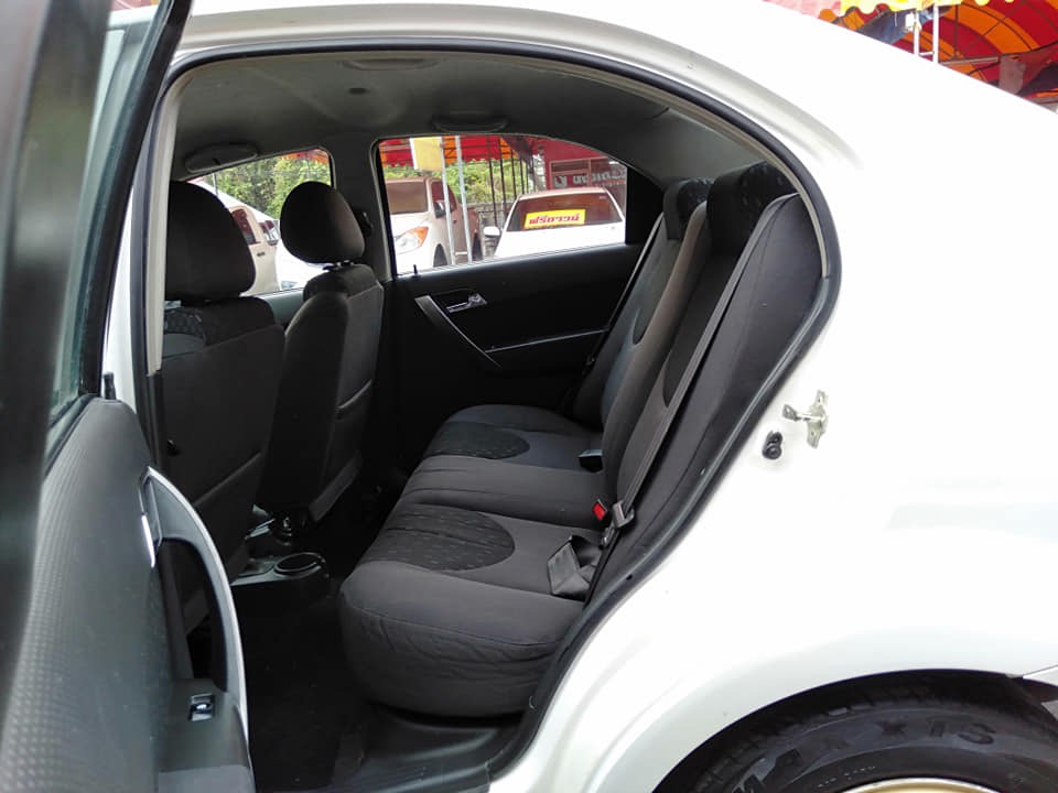 Chevrolet Aveo ปี 2011 สีขาว (รูปที่ 10)