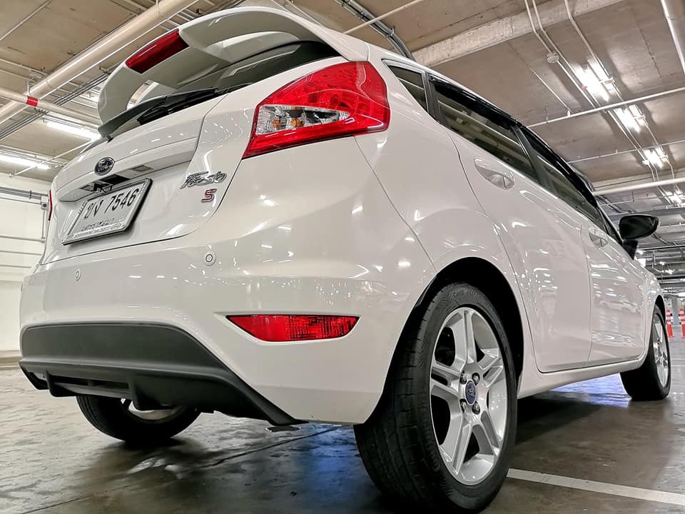 Ford Fiesta ปี 2013 สีขาว (รูปที่ 3)