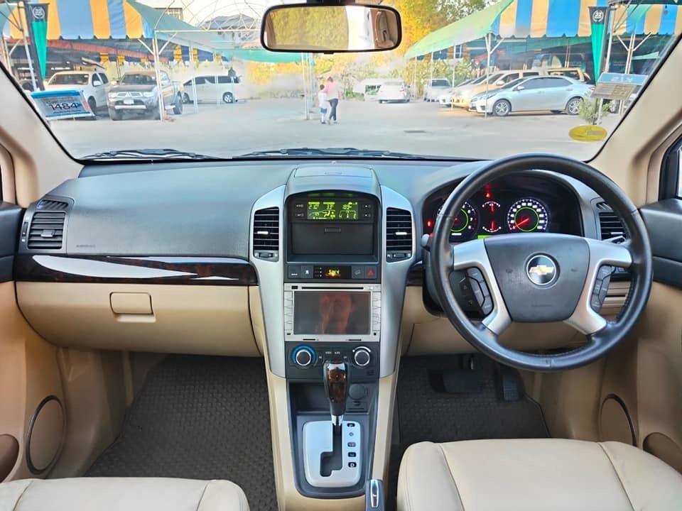 Chevrolet Captiva ปี 2010 สีเทา (รูปที่ 6)