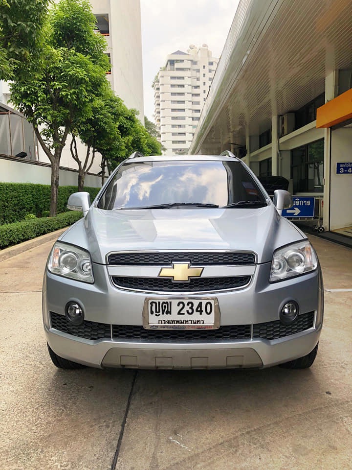 Chevrolet Captiva ปี 2010 สีเทา (รูปที่ 2)