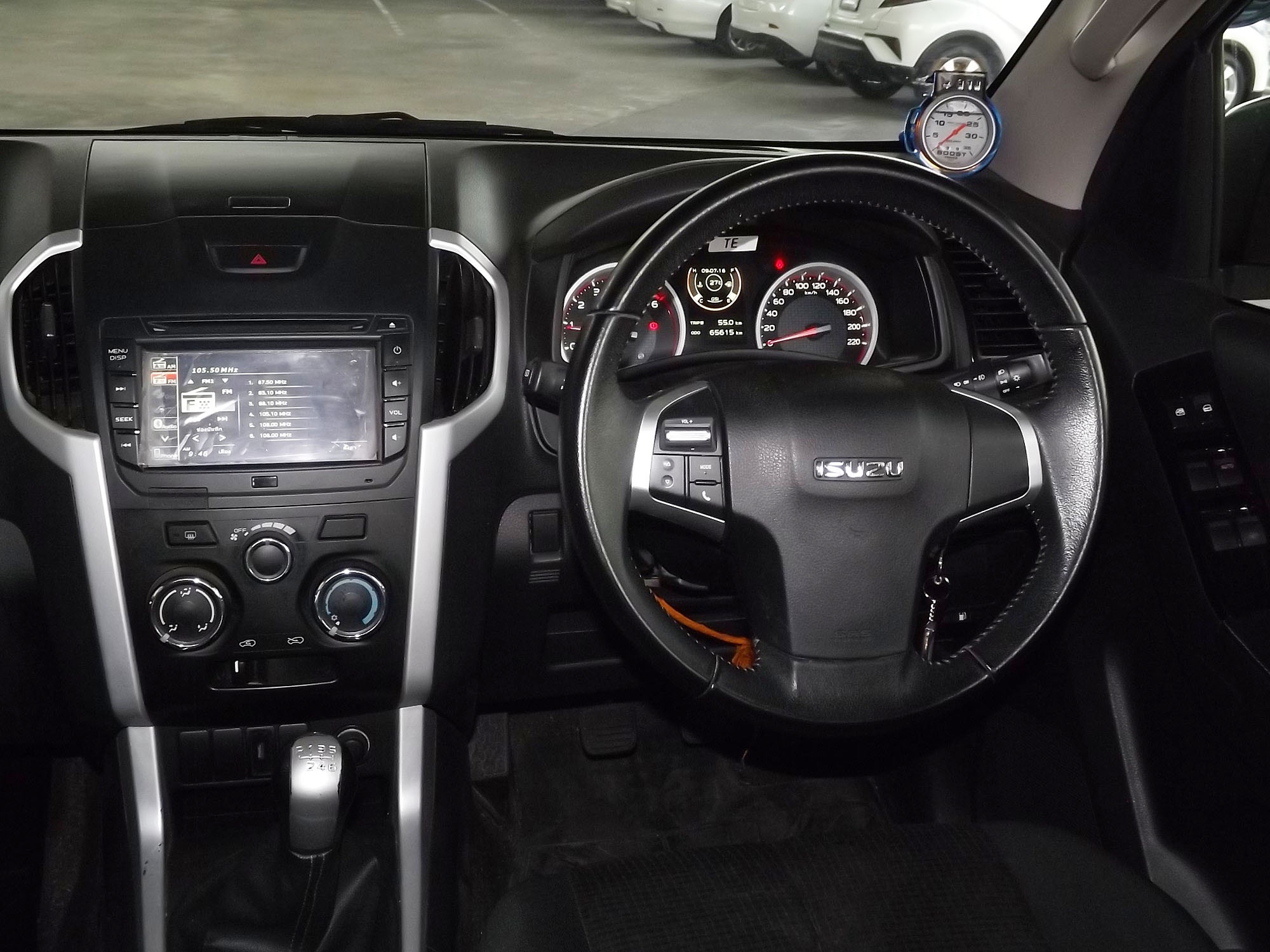 Isuzu D-Max Hi-Lander (Cab) ปี 2018 สีขาว (รูปที่ 6)