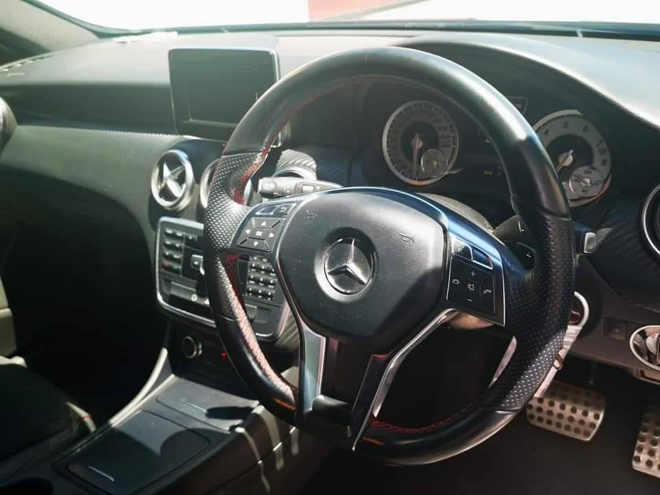 Mercedes-Benz A-Class A180 ปี 2014 สีดำ (รูปที่ 17)