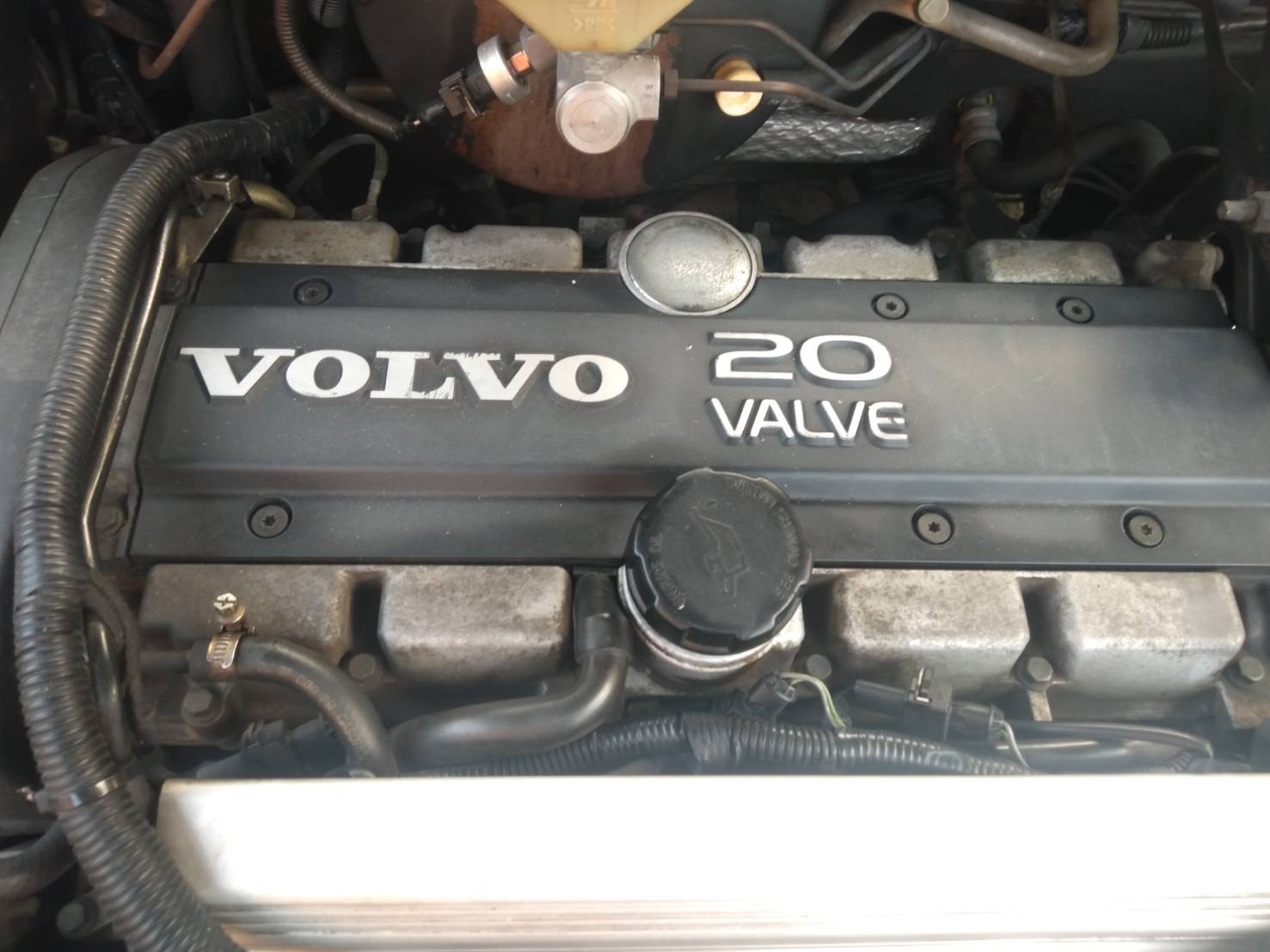 Volvo 850 ปี 1997 สีแดง (รูปที่ 5)