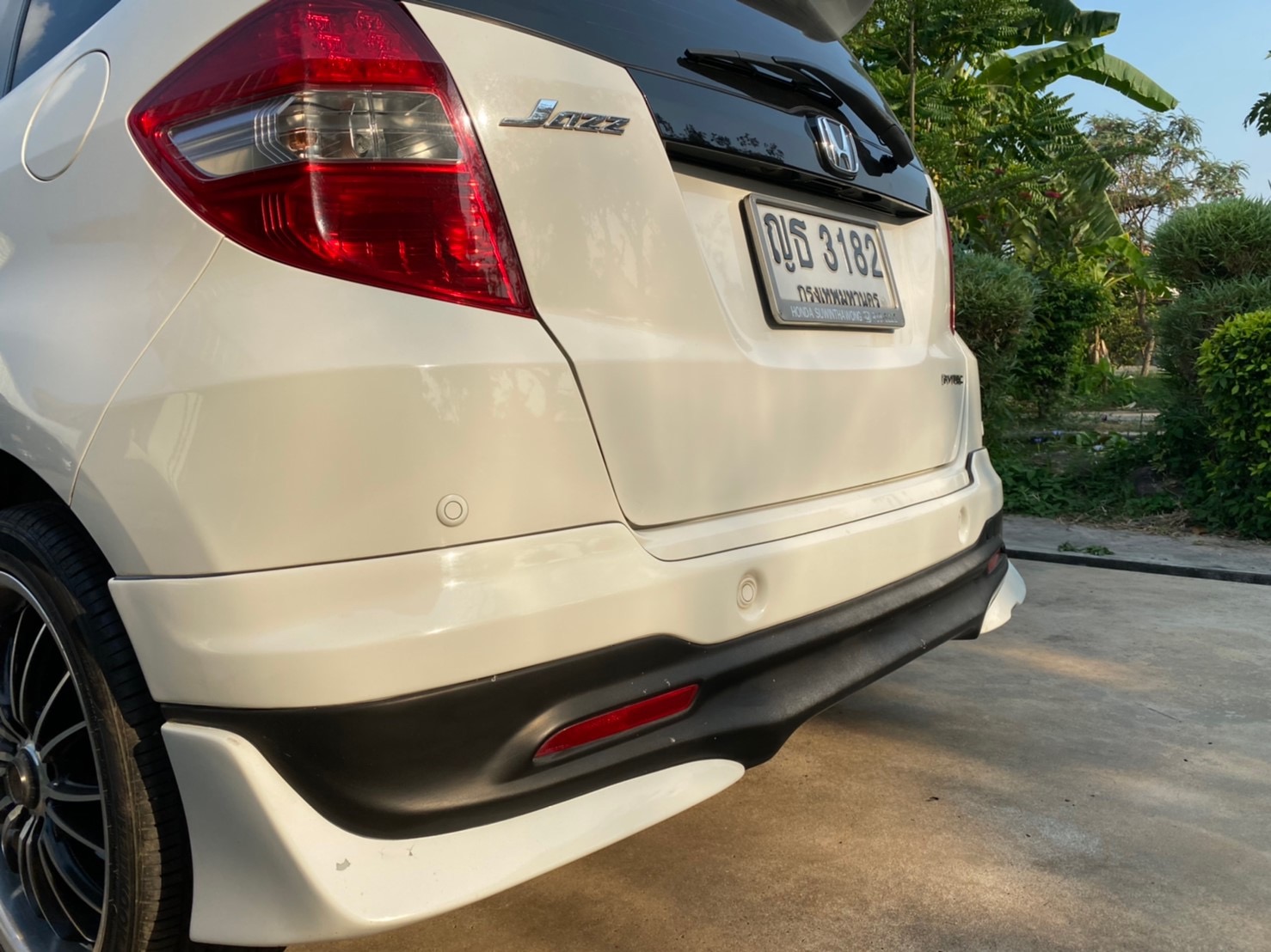 Honda Jazz GE ปี 2011 สีขาว (รูปที่ 4)