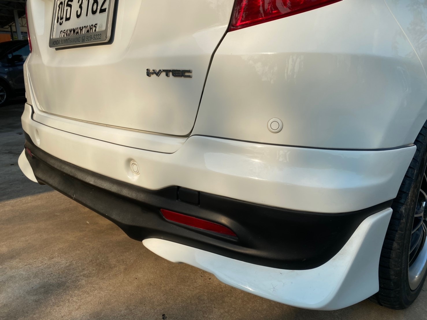 Honda Jazz GE ปี 2011 สีขาว (รูปที่ 5)