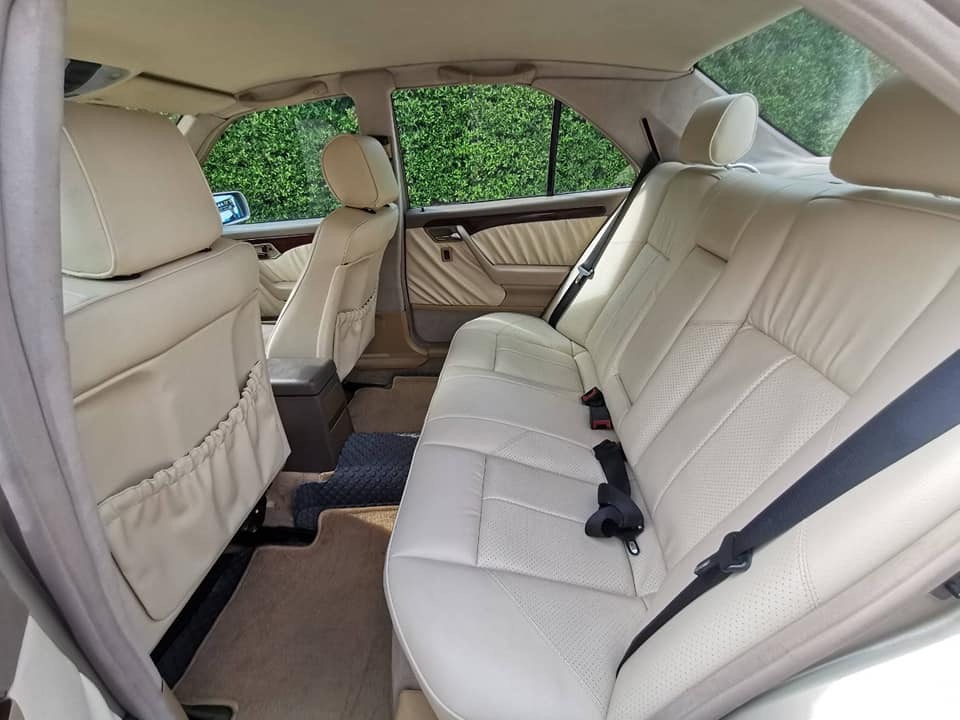 Mercedes-Benz C-Class W202 C220 ปี 1996 สีทอง (รูปที่ 5)