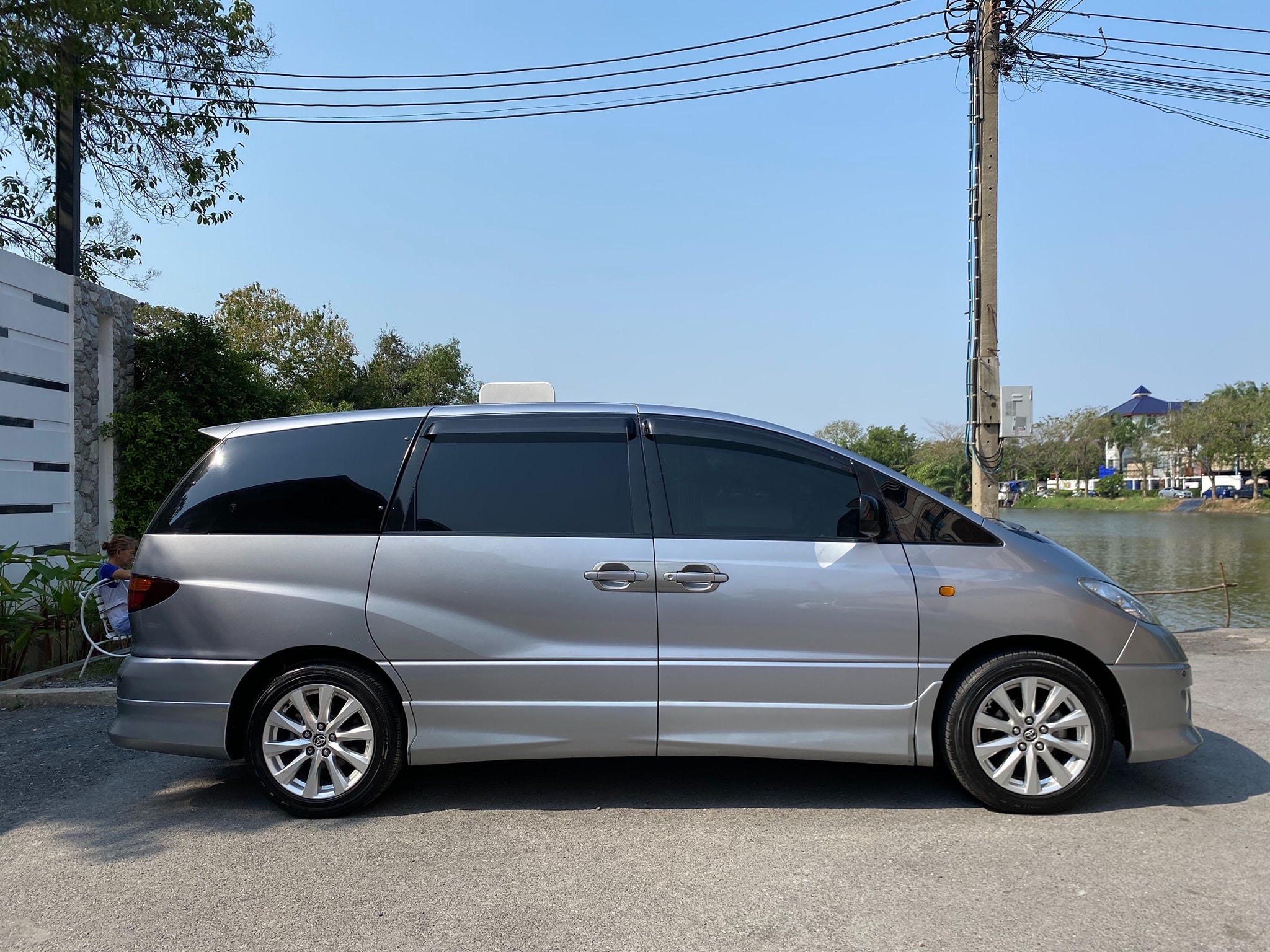 Toyota Estima ปี 2001 สีเงิน (รูปที่ 5)