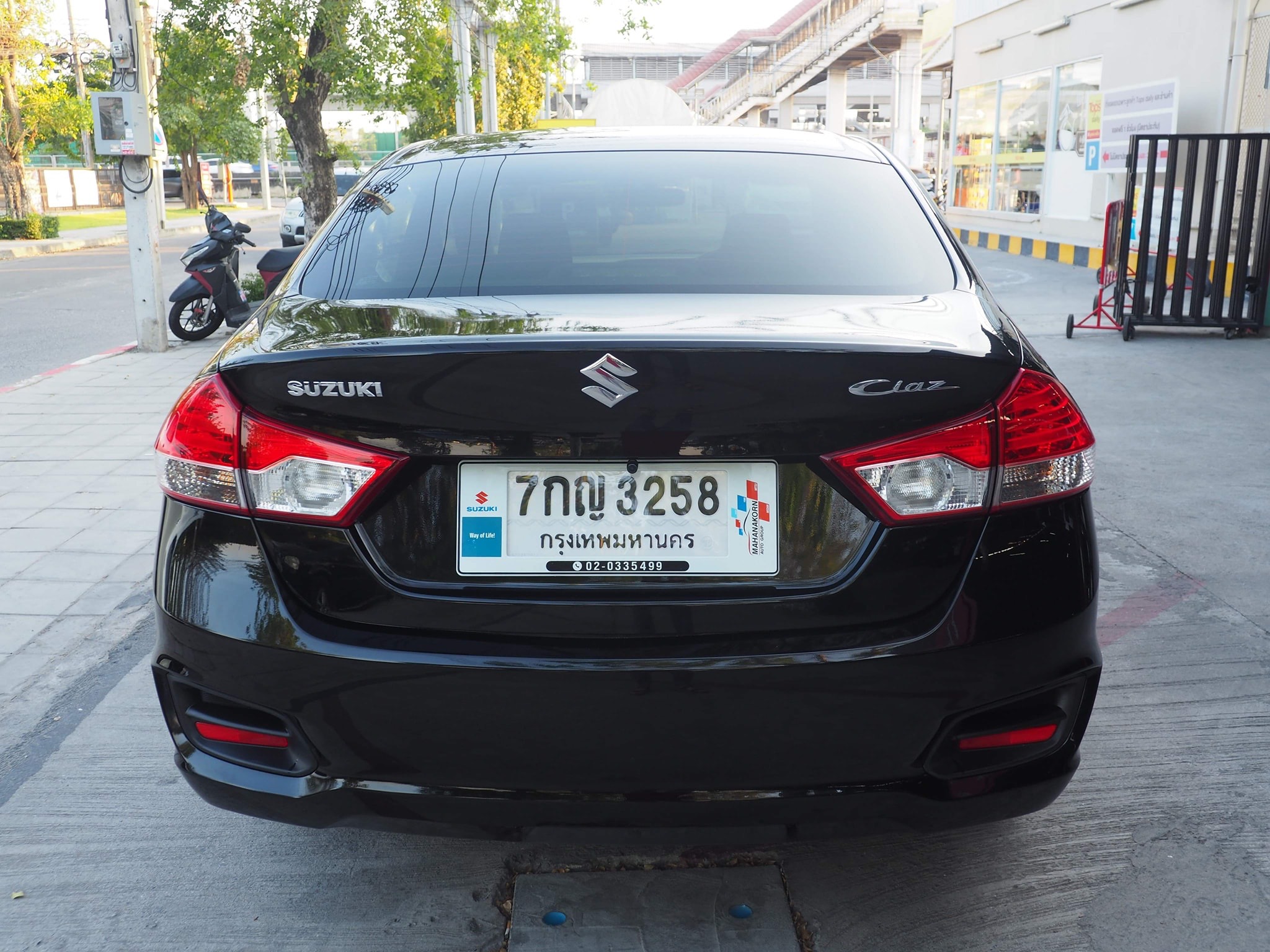 Suzuki Ciaz ปี 2014 สีดำ (รูปที่ 5)