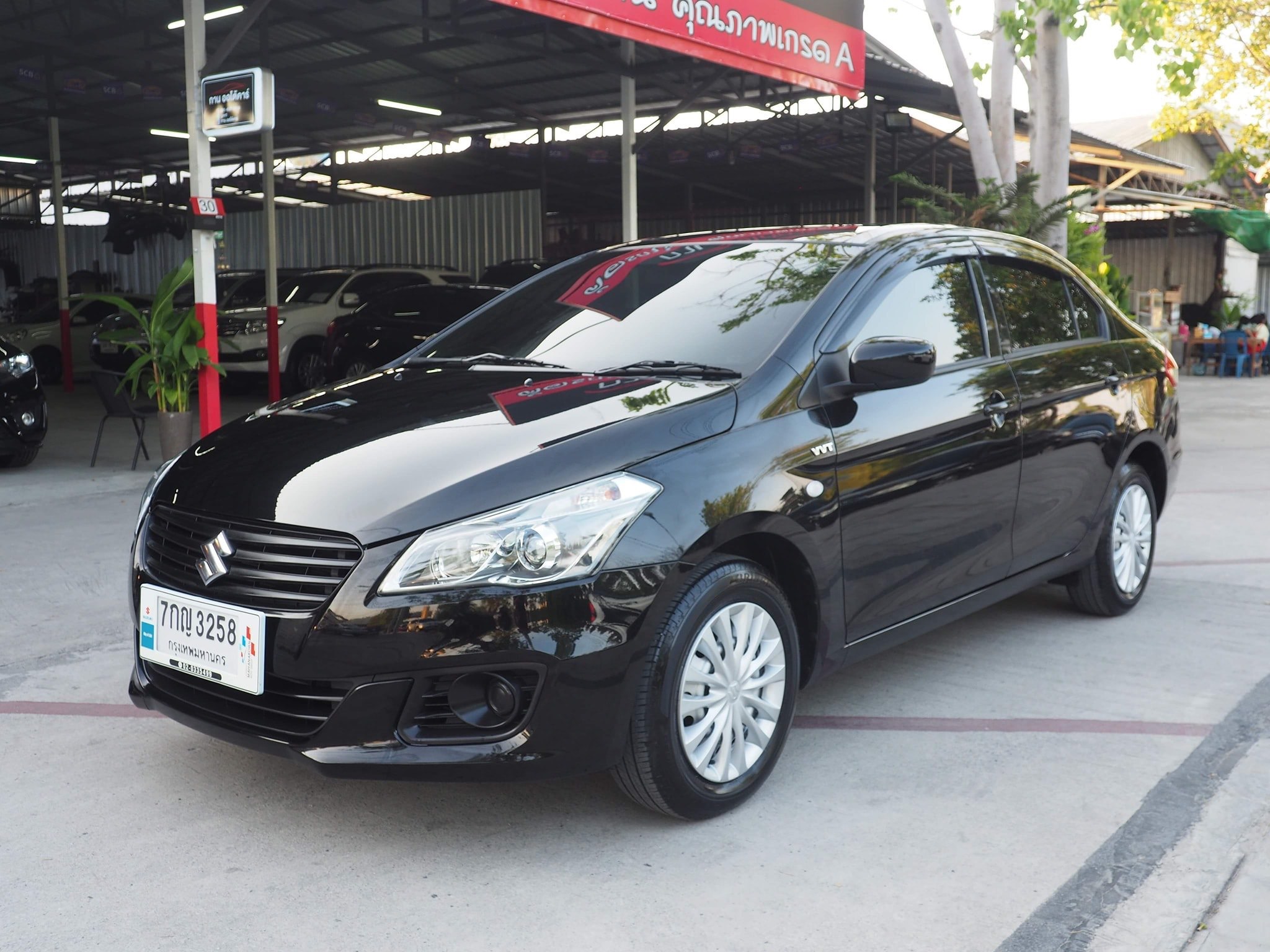 Suzuki Ciaz ปี 2014 สีดำ (รูปที่ 3)