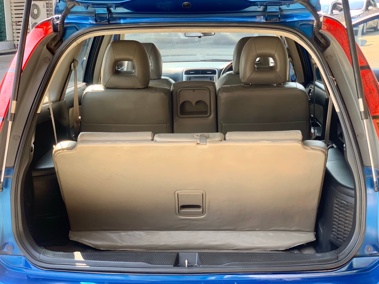 Honda Stream ปี 2005 สีน้ำเงิน (รูปที่ 9)