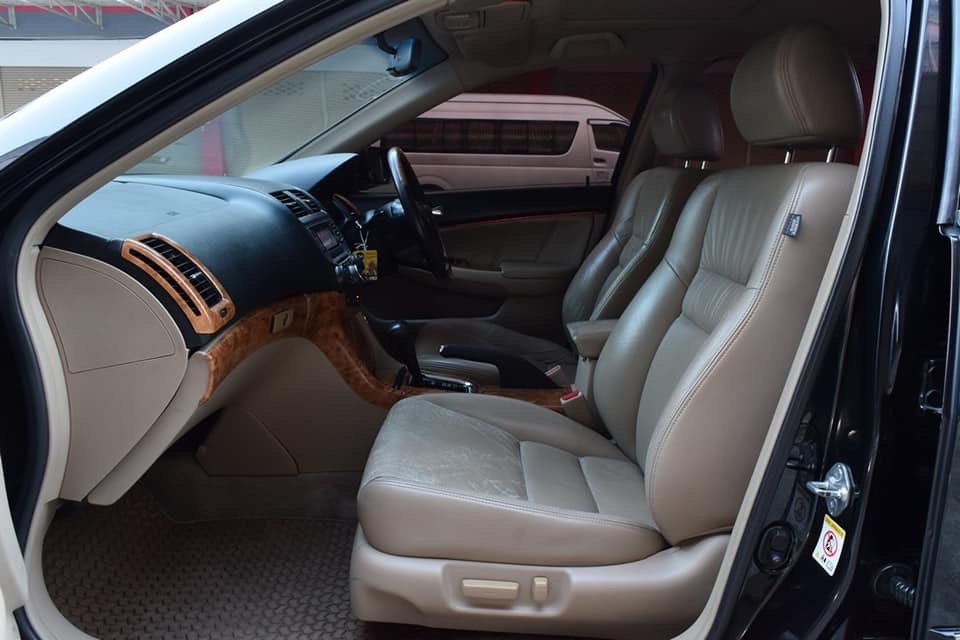 Honda Accord Gen 7 (ปลาวาฬ) ปี 2003 สีดำ (รูปที่ 8)
