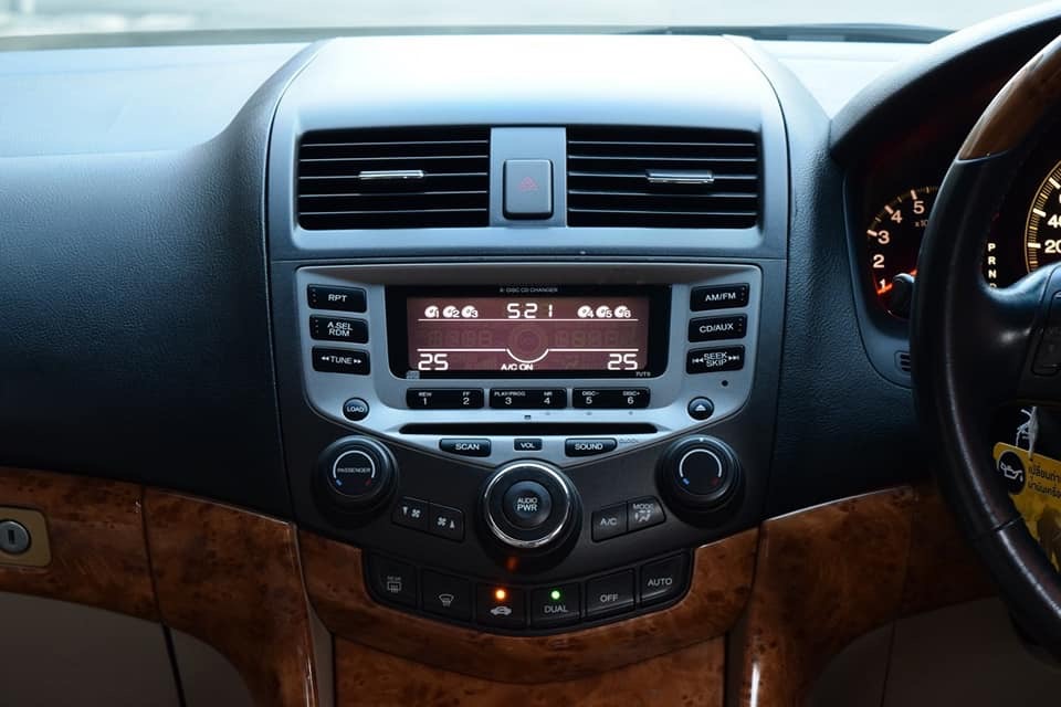 Honda Accord Gen 7 (ปลาวาฬ) ปี 2003 สีดำ (รูปที่ 10)