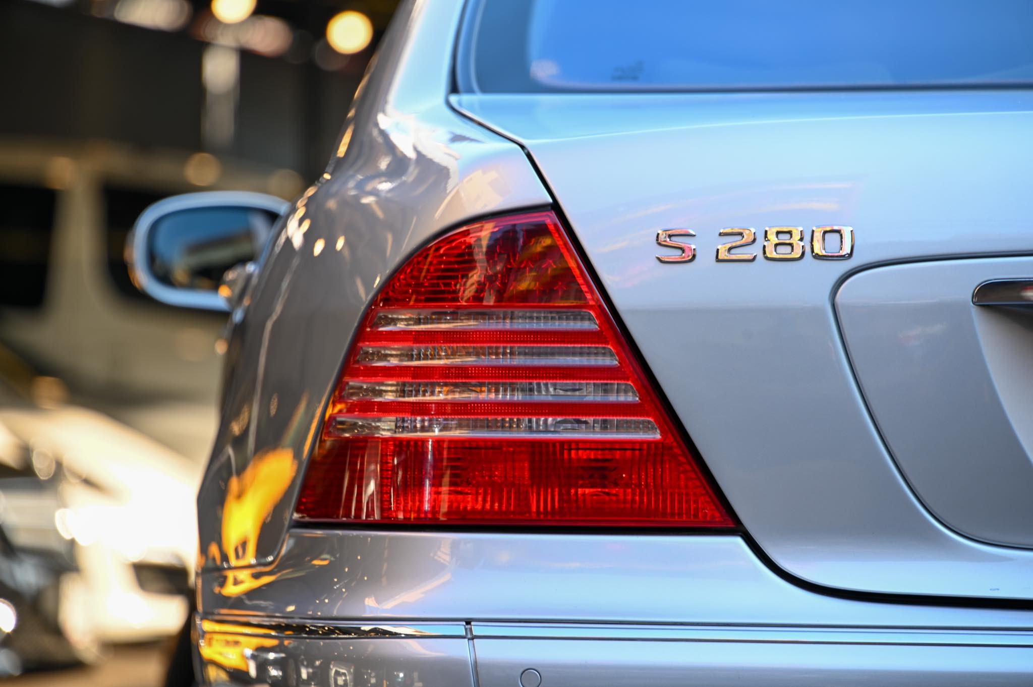 Mercedes-Benz S-Class W220 S280 ปี 1998 สีเงิน