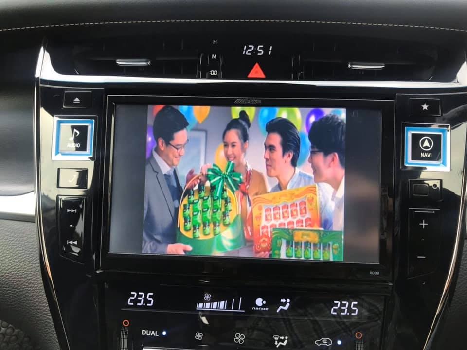 Toyota Harrier ปี 2014 สีดำ (รูปที่ 10)