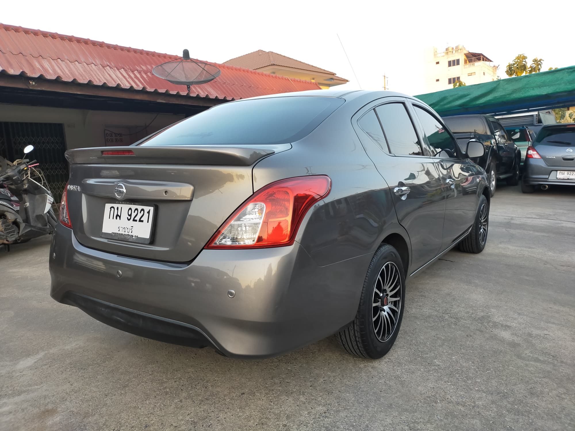 Nissan Almera ปี 2016 สีน้ำตาล (รูปที่ 6)