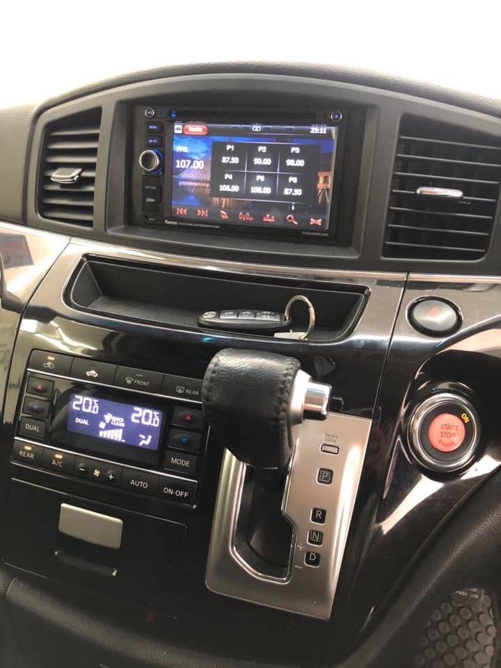 Nissan Elgrand ปี 2010 สีขาว (รูปที่ 9)