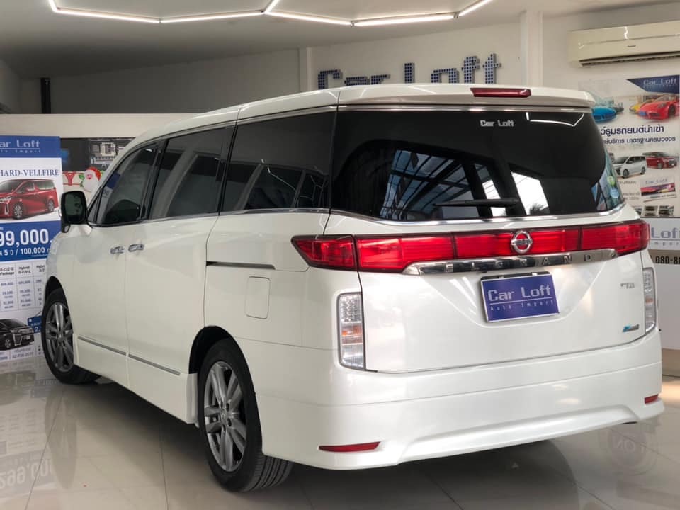 Nissan Elgrand ปี 2010 สีขาว (รูปที่ 15)