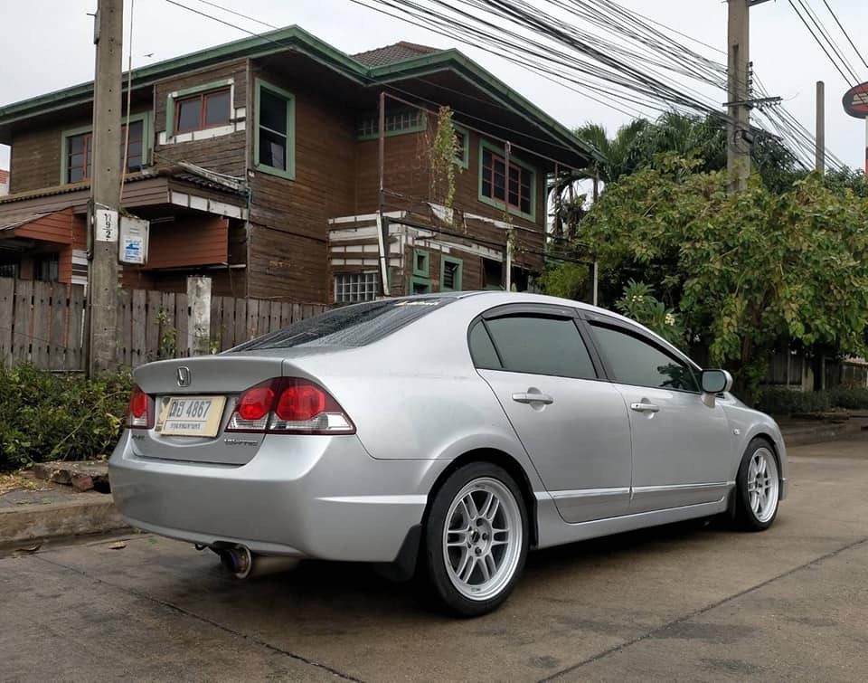 Honda Civic FD ปี 2009 สีเงิน (รูปที่ 4)