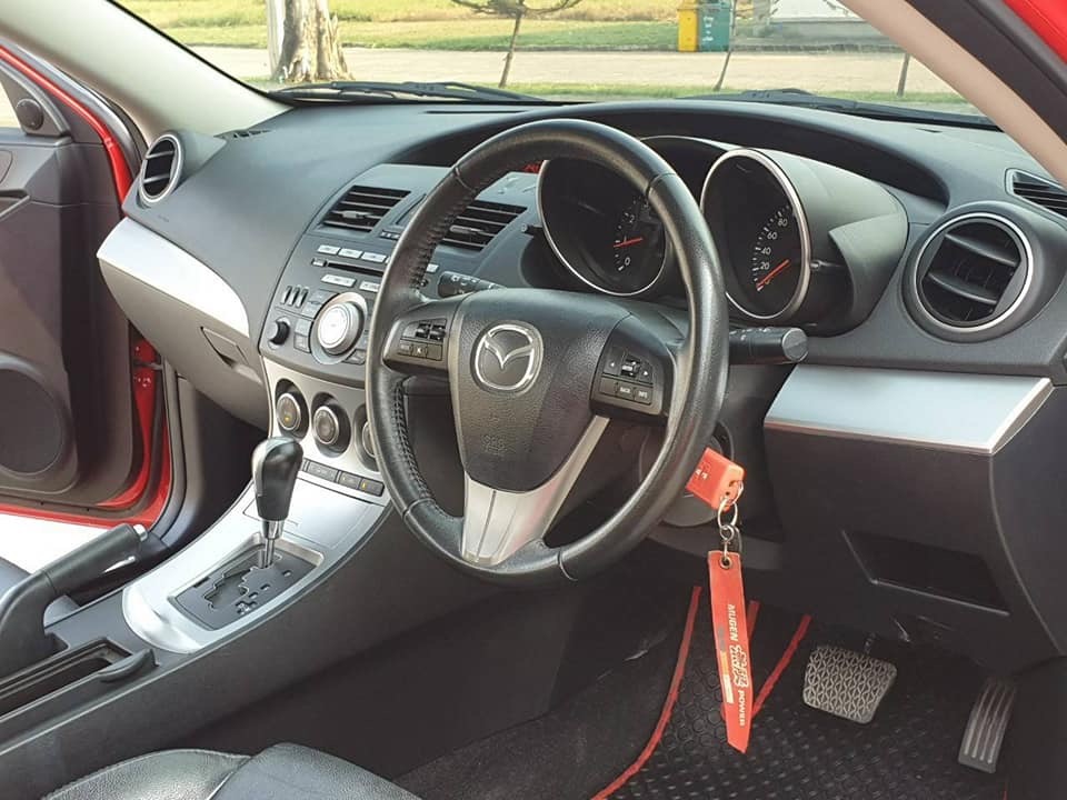 Mazda 3 ปี 2013 สีแดง (รูปที่ 7)