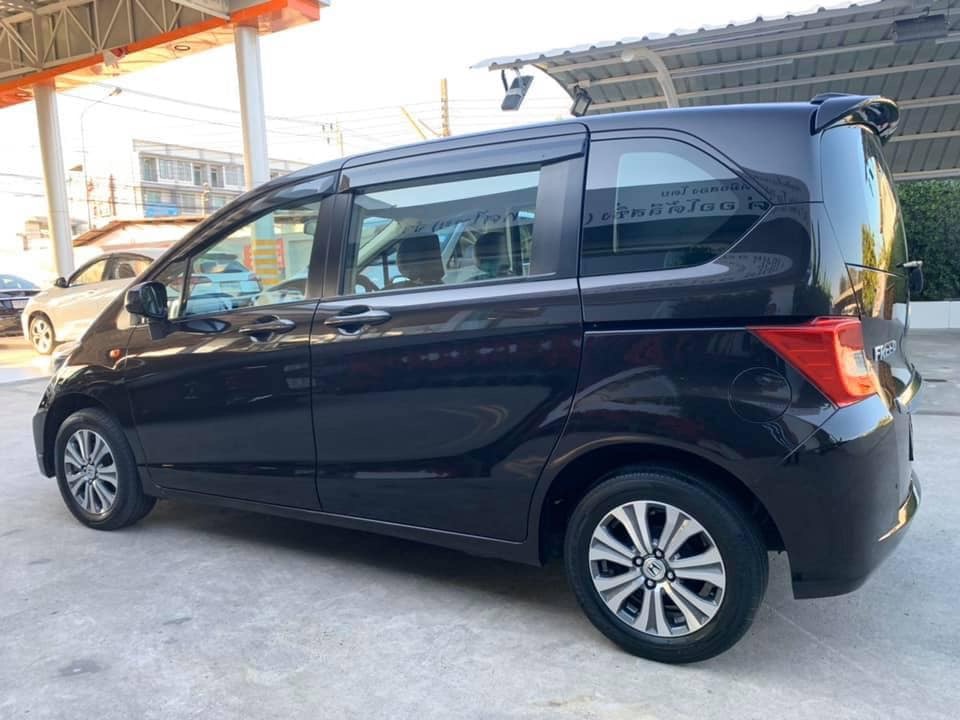 Honda Freed ปี 2012 สีน้ำตาล (รูปที่ 2)