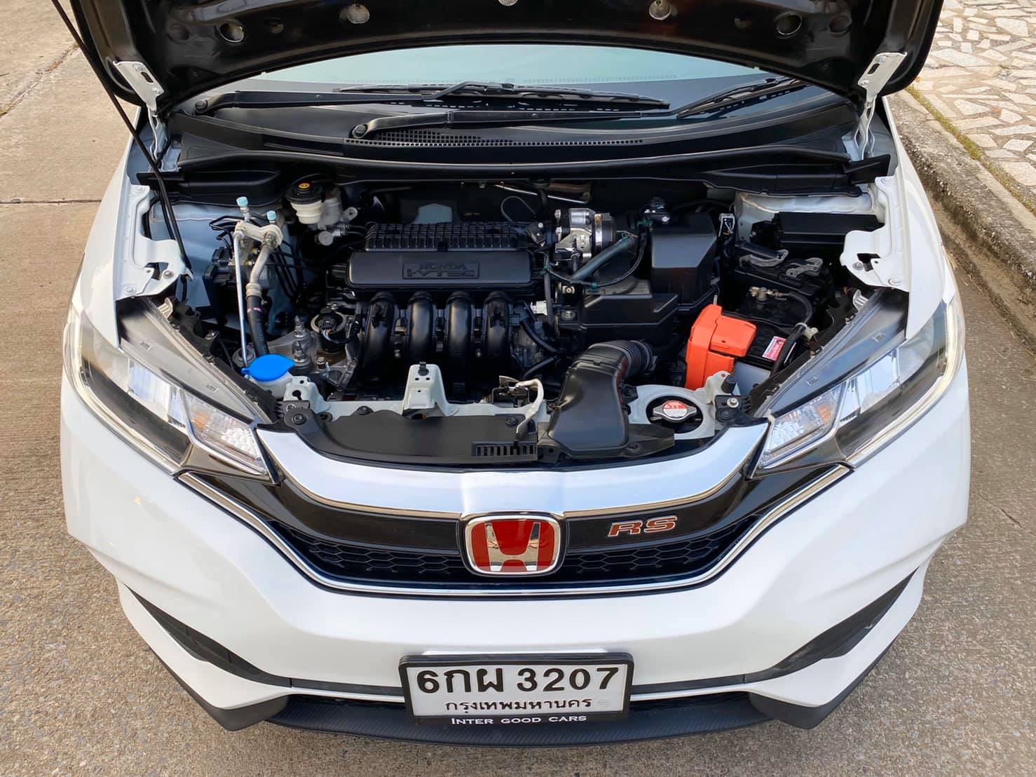 Honda Jazz GK ปี 2017 สีขาว (รูปที่ 19)