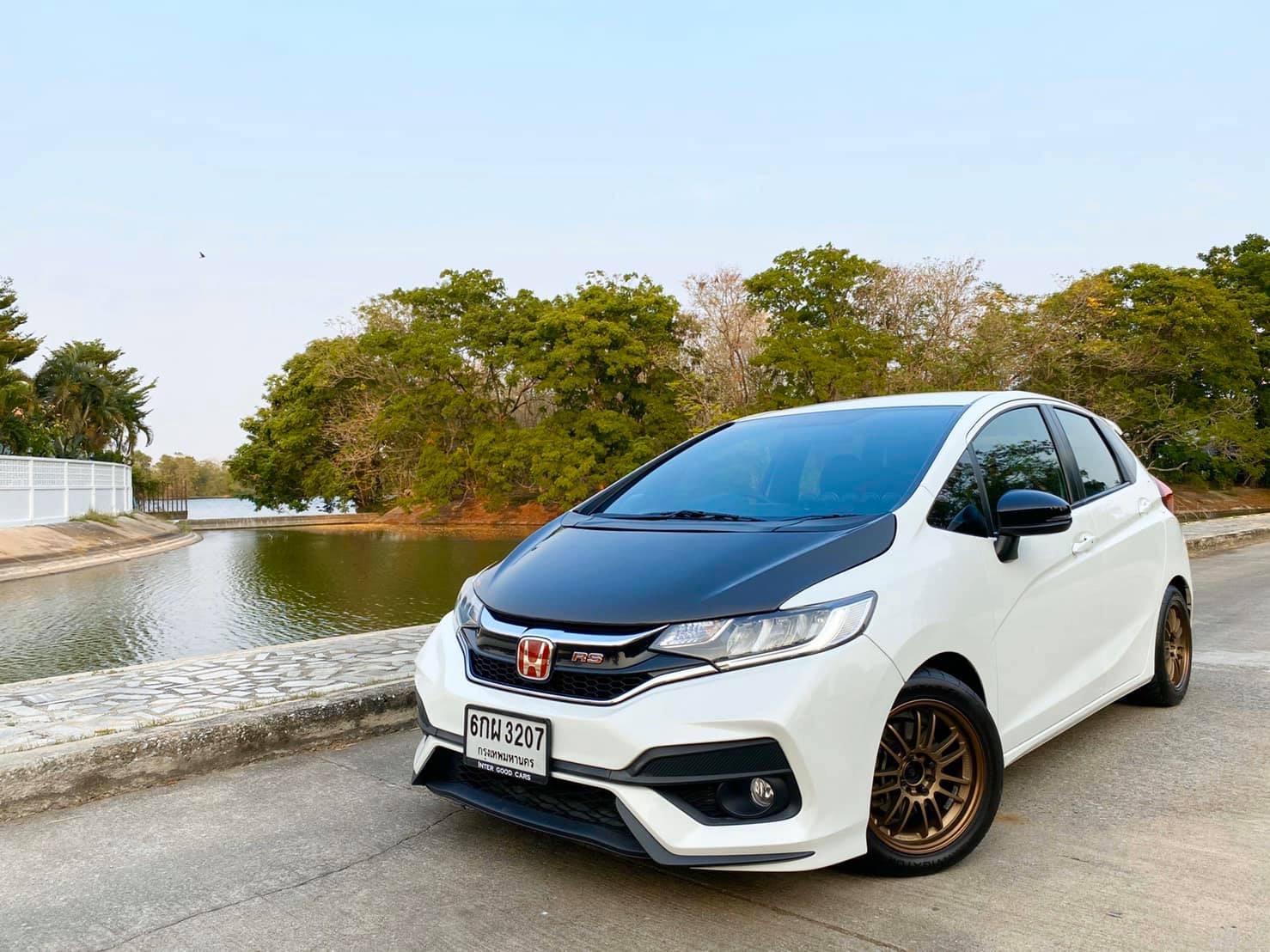 Honda Jazz GK ปี 2017 สีขาว