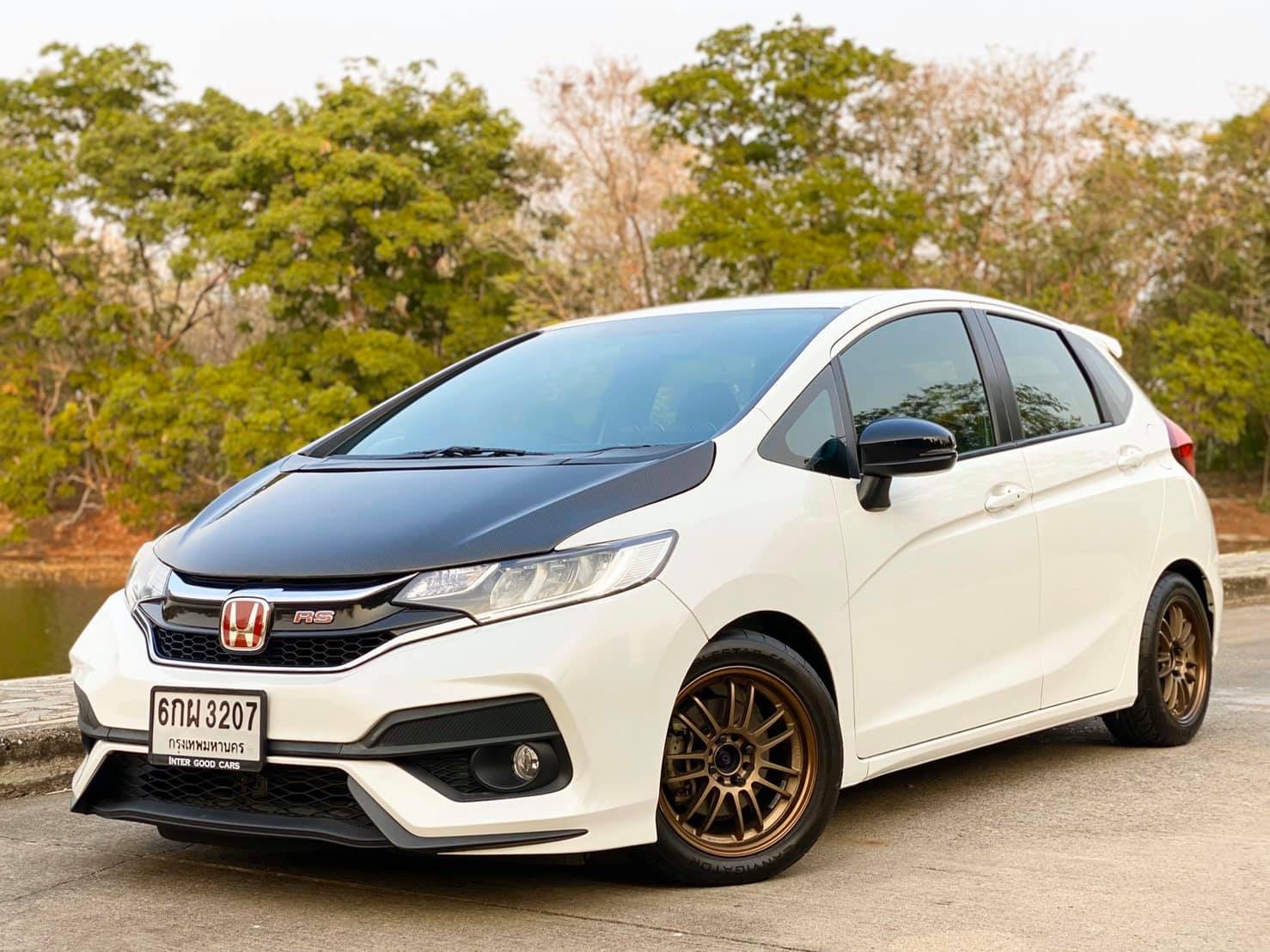 Honda Jazz GK ปี 2017 สีขาว