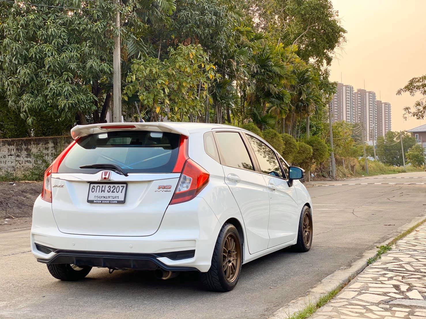 Honda Jazz GK ปี 2017 สีขาว