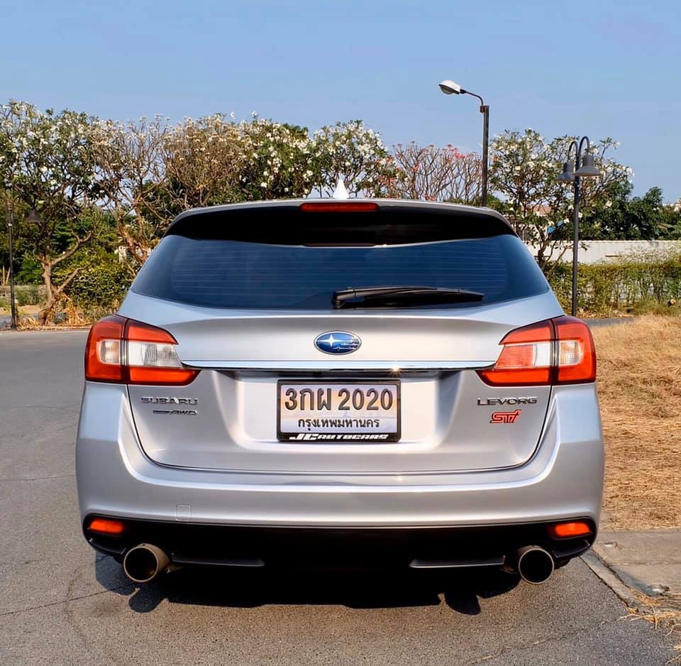 Subaru Levorg ปี 2016 สีเงิน (รูปที่ 8)