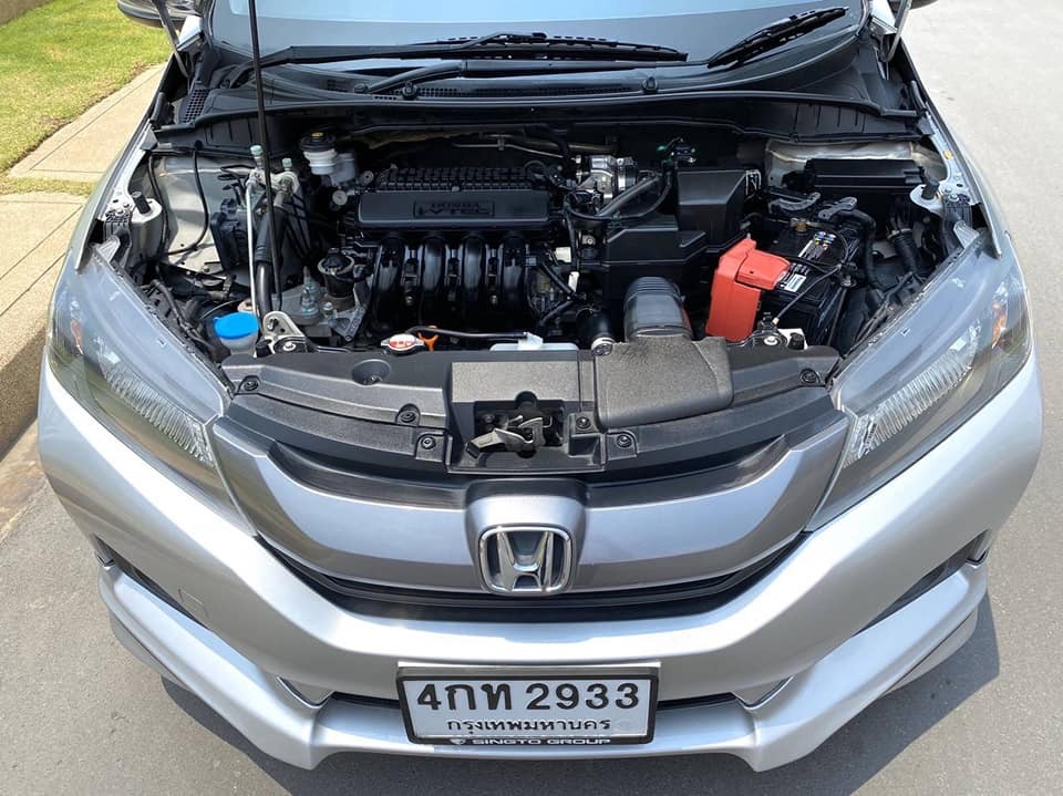Honda City ปี 2015 สีเงิน (รูปที่ 4)