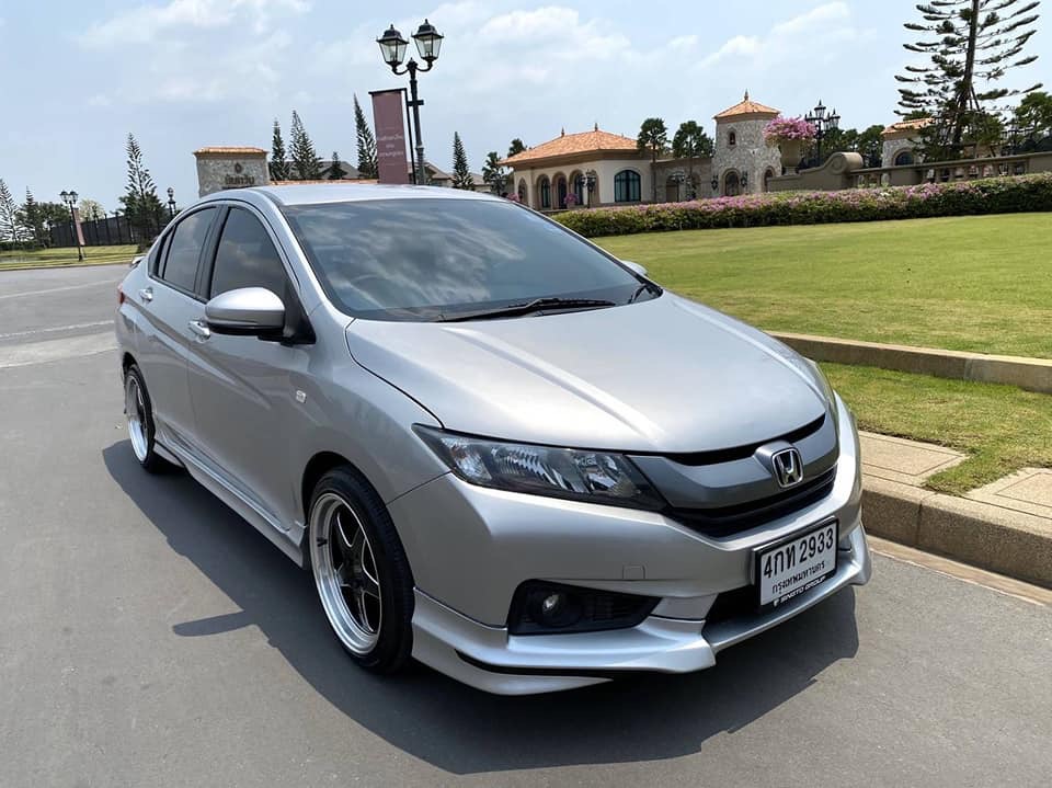 Honda City ปี 2015 สีเงิน