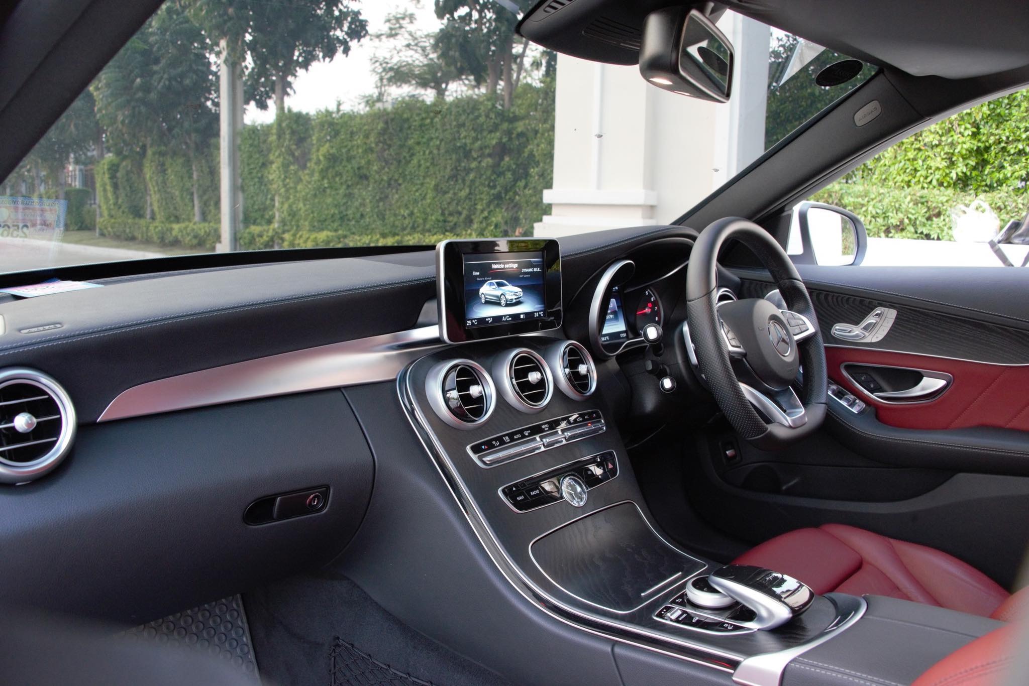 Mercedes-Benz C-Class W205 C350 ปี 2016 สีขาว (รูปที่ 15)