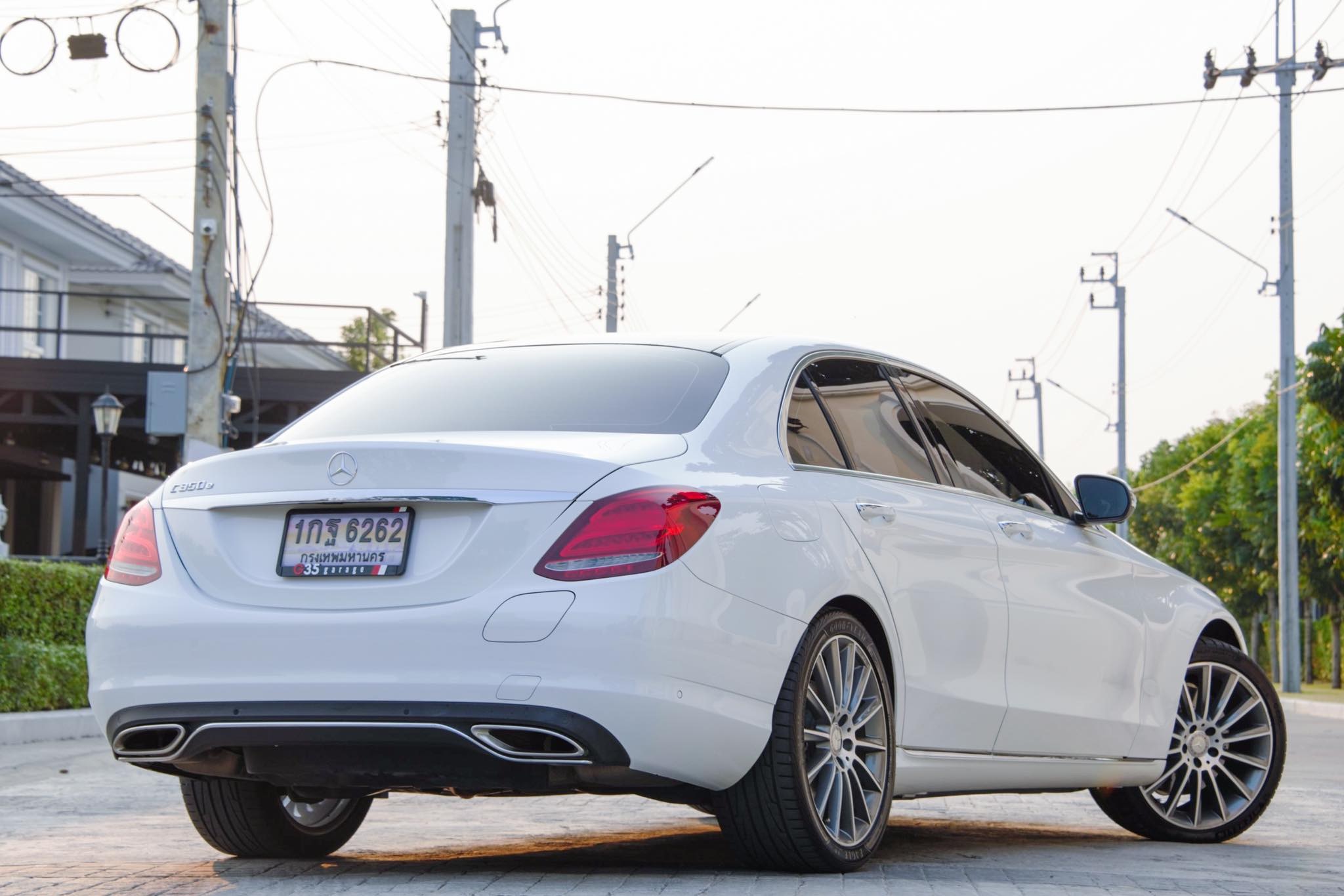 Mercedes-Benz C-Class W205 C350 ปี 2016 สีขาว