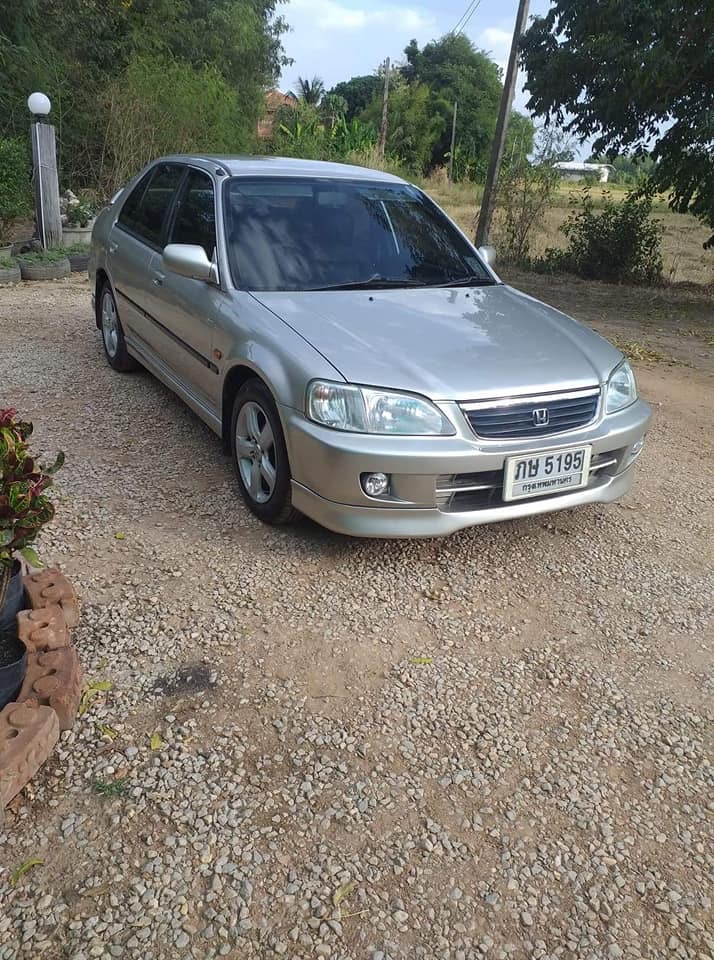 Honda City Type-Z ปี 2001 สีเงิน (รูปที่ 2)