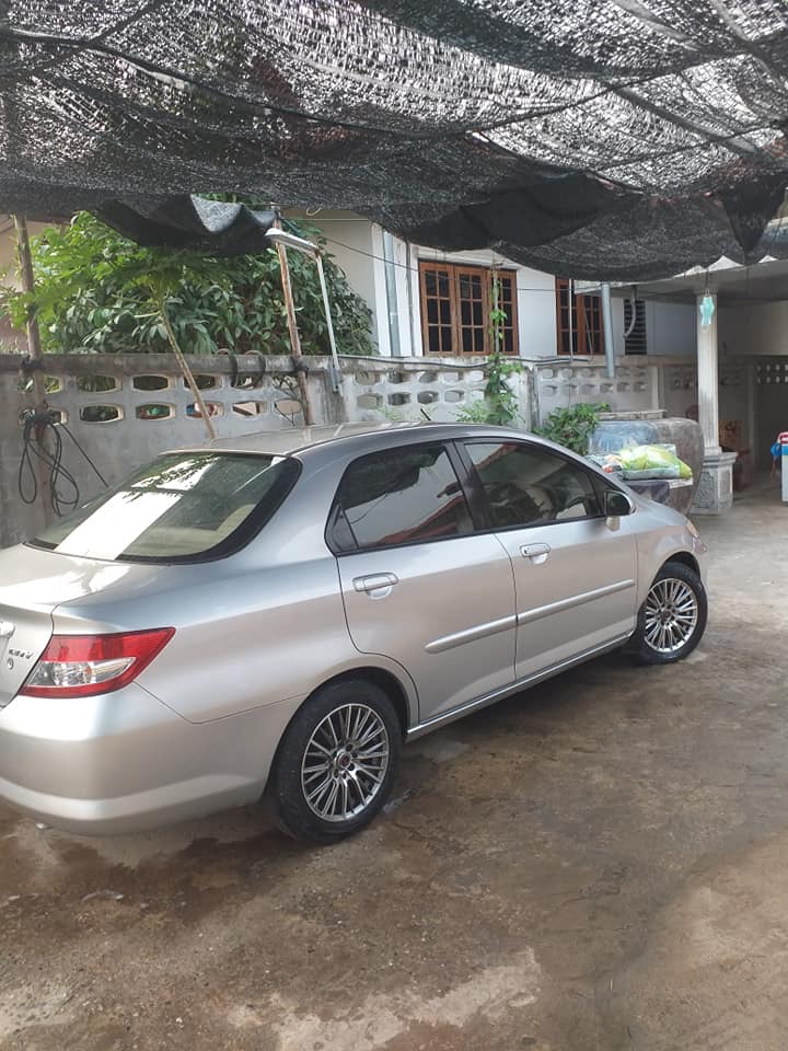Honda City ZX ปี 2004 สีเงิน (รูปที่ 2)