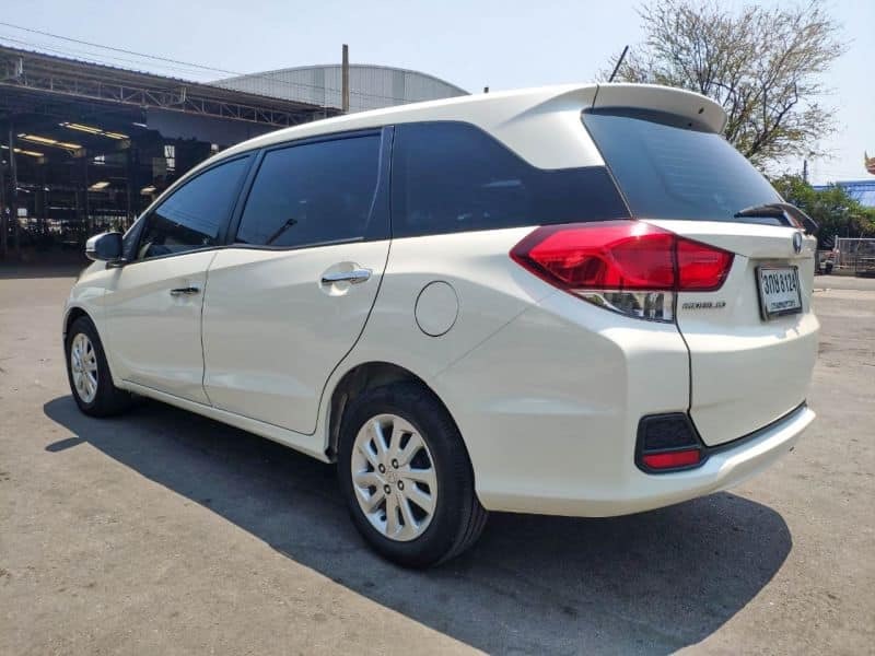 Honda Mobilio ปี 2014 สีขาว (รูปที่ 7)