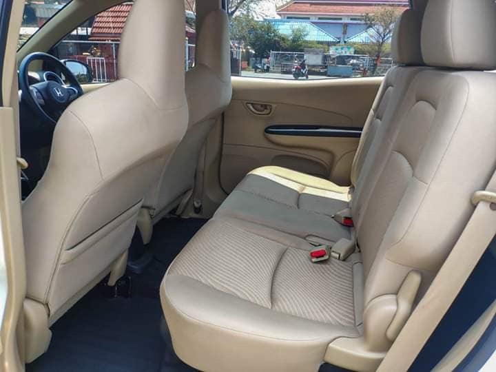 Honda Mobilio ปี 2014 สีขาว (รูปที่ 15)