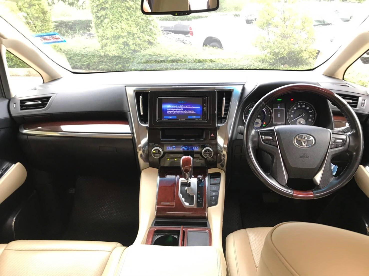 Toyota Alphard ปี 2016 สีดำ (รูปที่ 15)